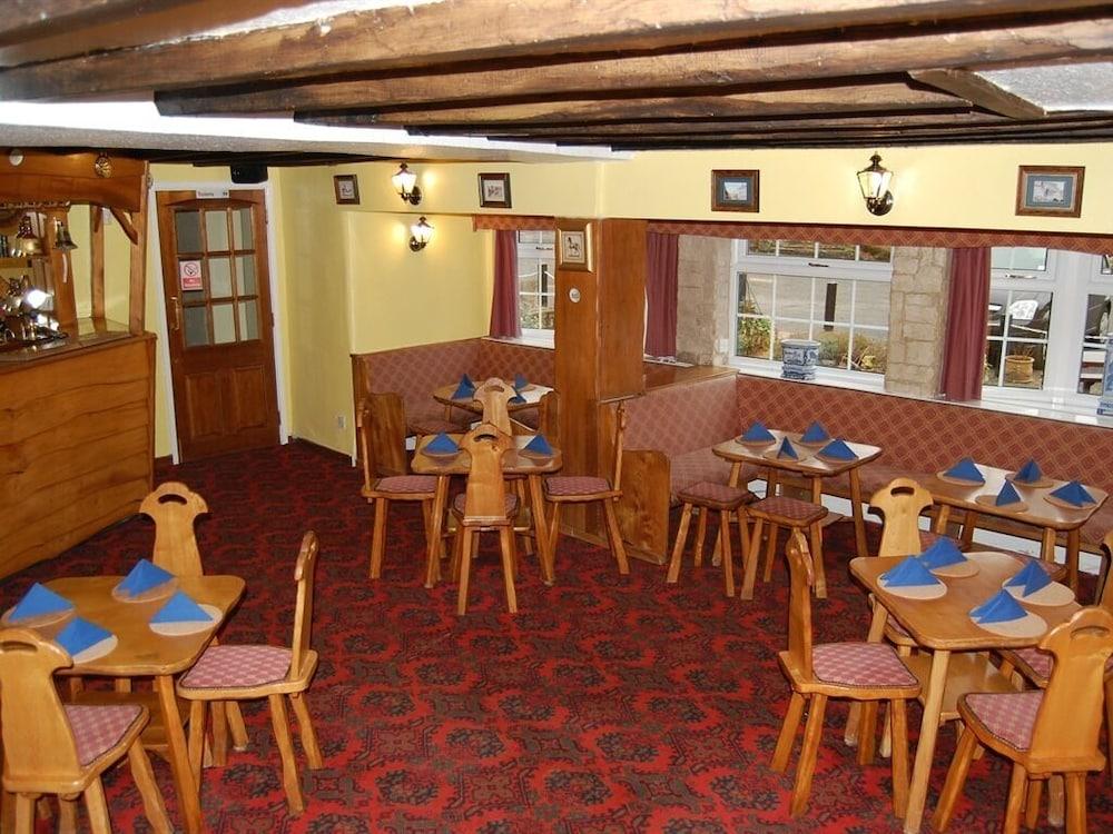 Britannia Inn Llangollen Exterior foto