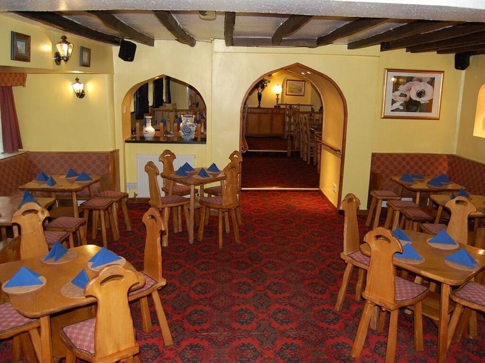 Britannia Inn Llangollen Exterior foto