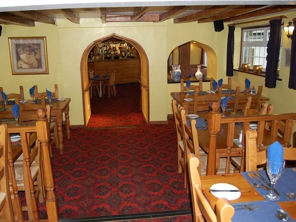 Britannia Inn Llangollen Exterior foto